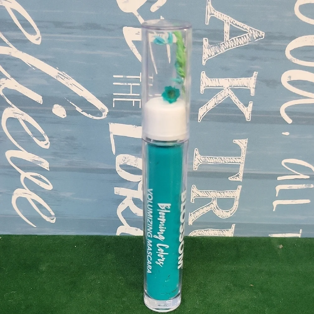 Blossom Blooming Color Volumizing Mascara 4ml Aqua Verda New Tube